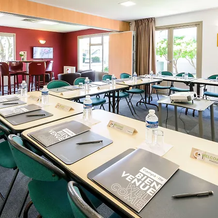 Hotel Campanile Sesquieres 3*